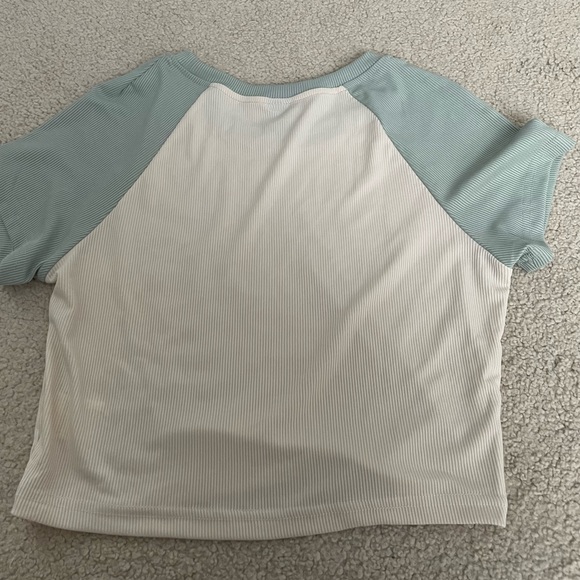 shein crop top - Picture 3 of 3